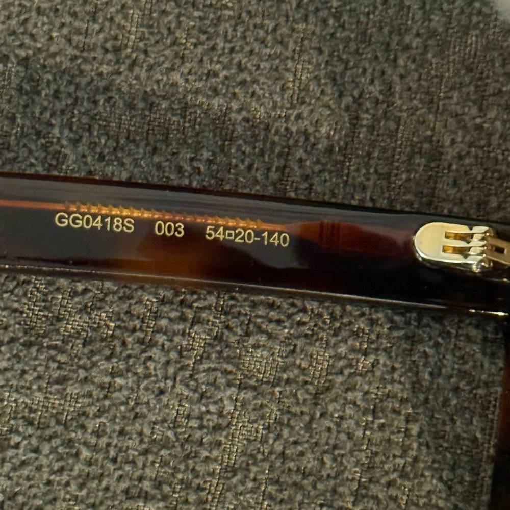 GUCCI Brown Havana Tortoiseshell Square Sunglasses - Picture 7 of 9